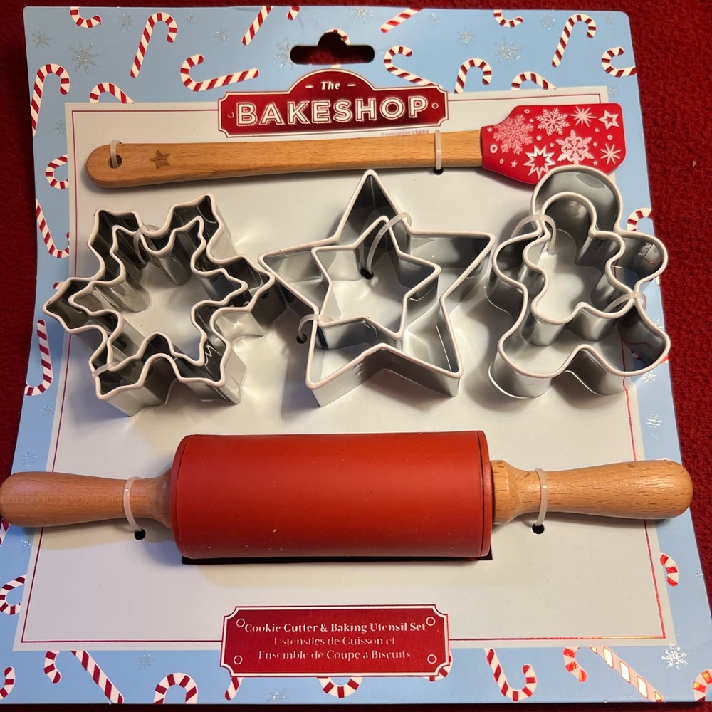 NWT- Bakeshop- Winter Cookie cutter and Baking Utensil Set